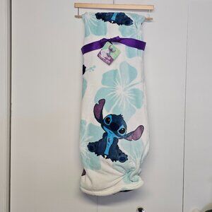 NWT Plush Stitch Blanket